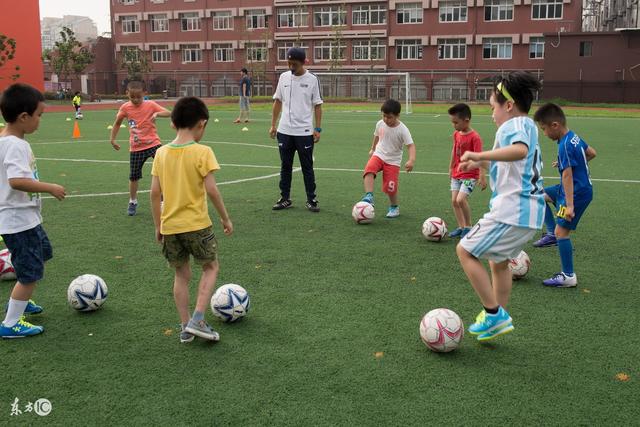 广东男篮主教练评首场比赛 外援需迅速融入团队